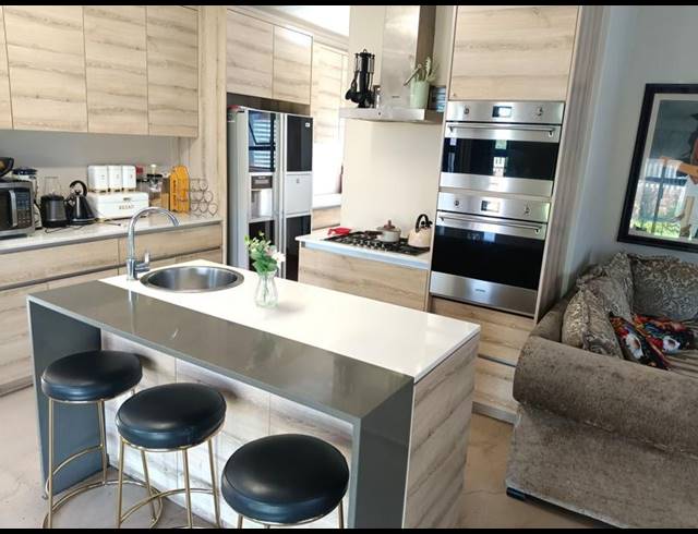 3 BEDROOM PROPERTY TO RENT IN MIDSTREAM MEADOWS